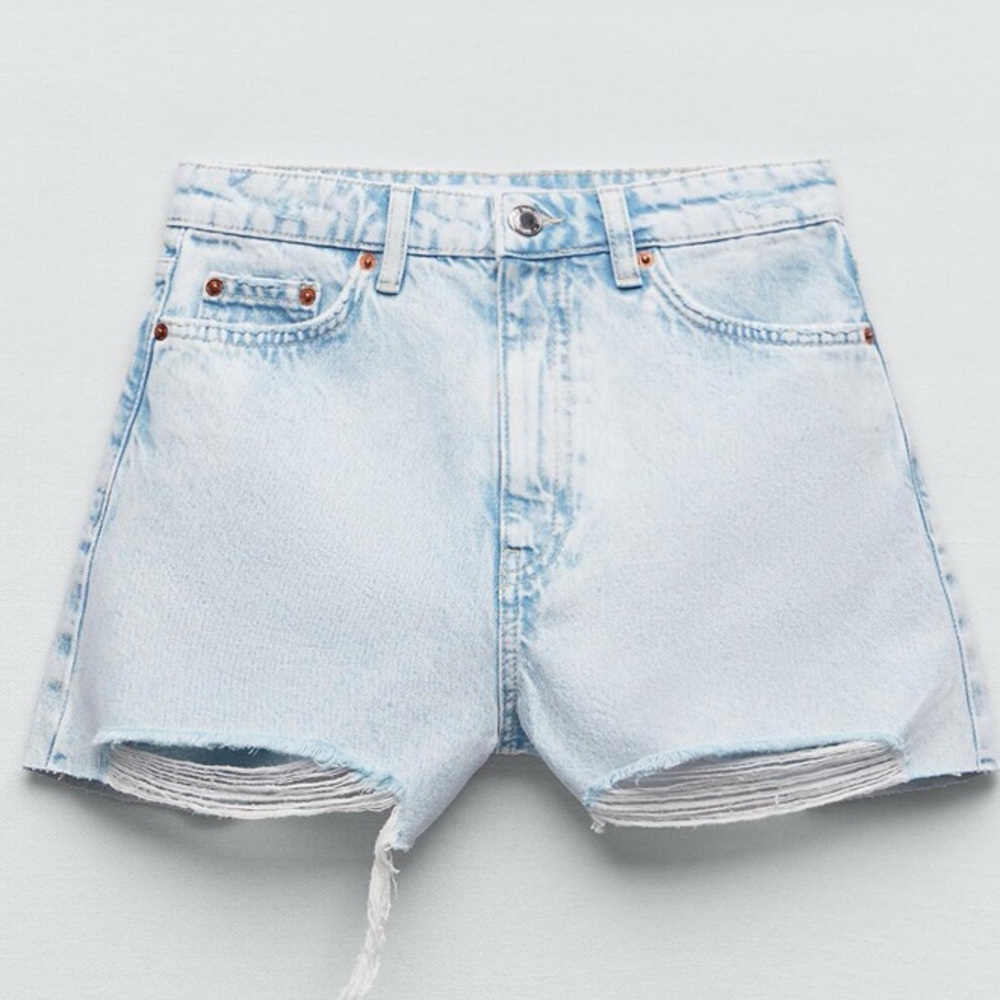 Zara high rise frayed hem denim shorts